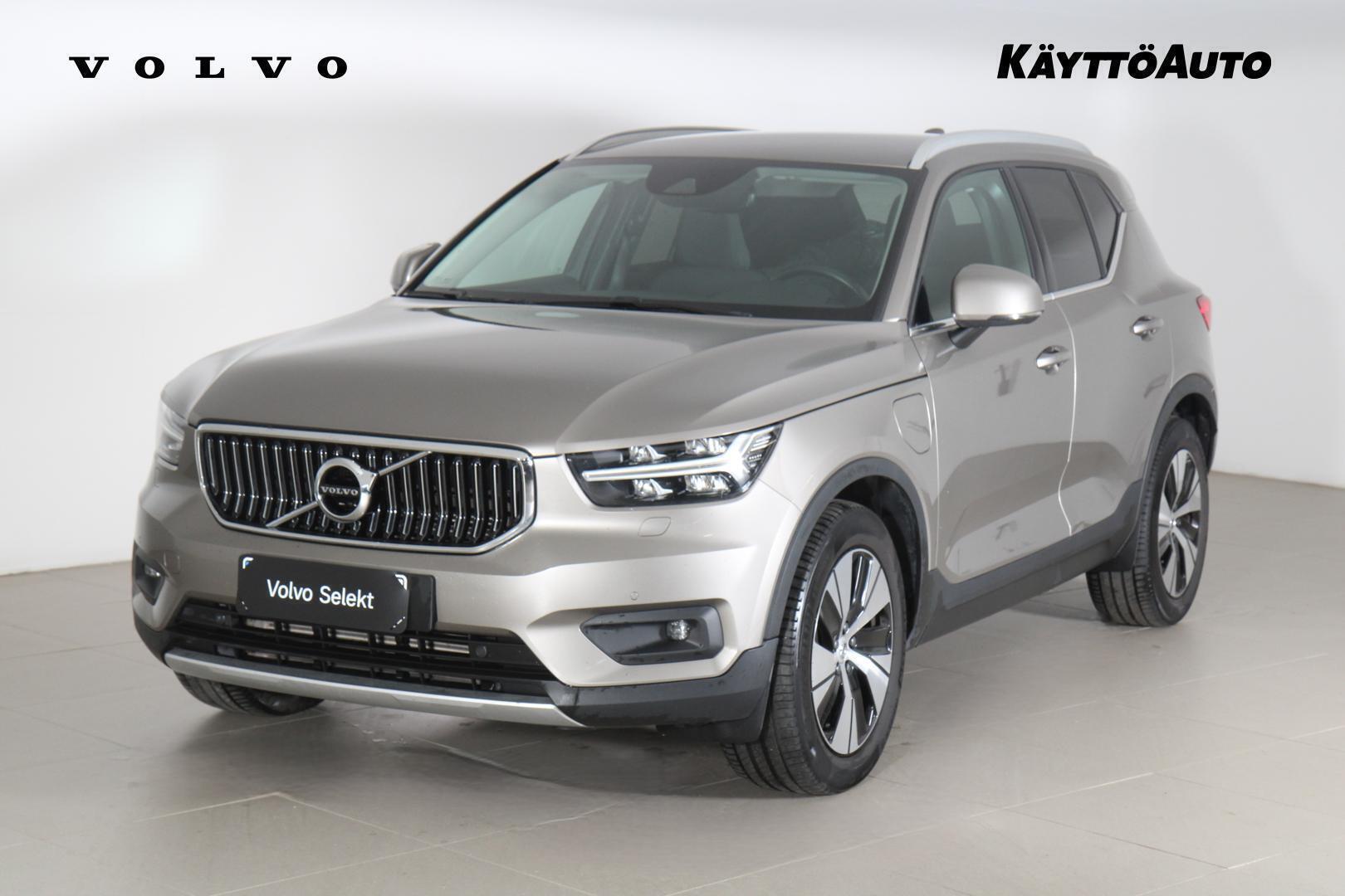 VOLVO XC40 2021