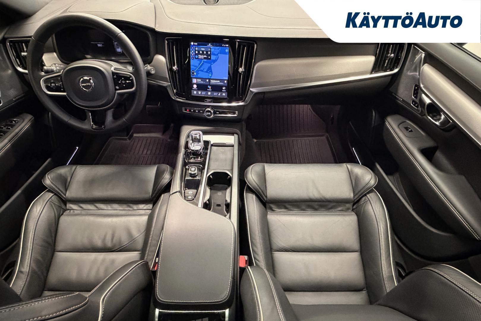 VOLVO V90 Cross Country 2023