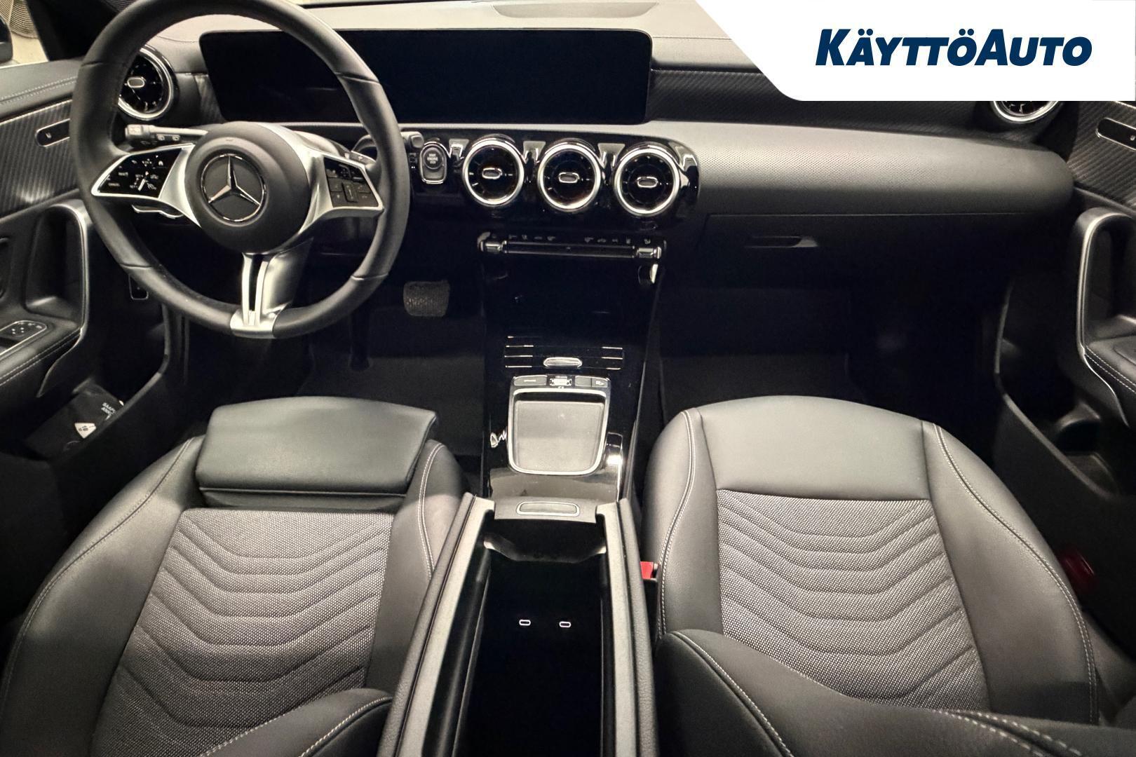 MERCEDES-BENZ CLA 2024