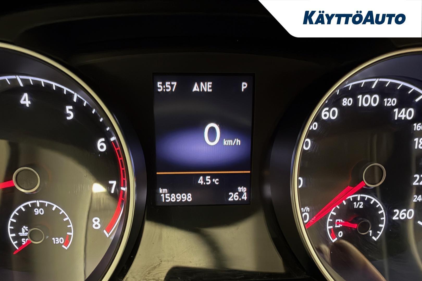 VOLKSWAGEN Golf 2014