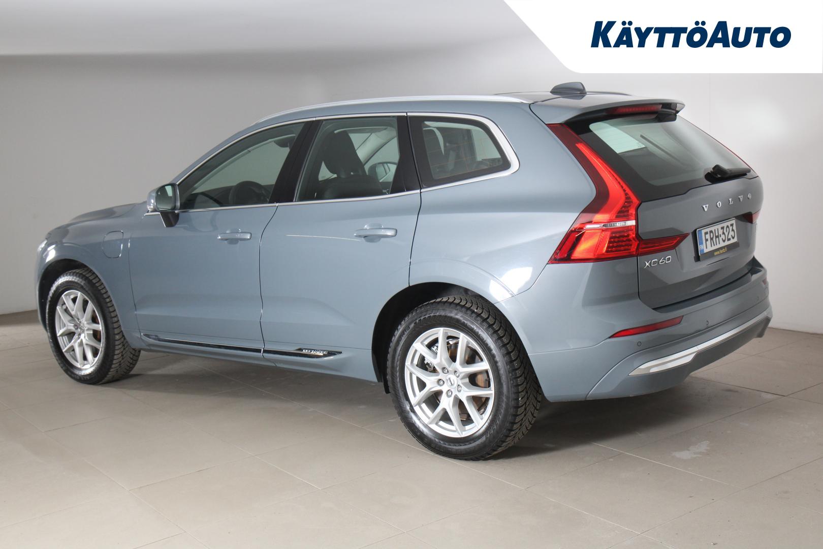 VOLVO XC60 2023