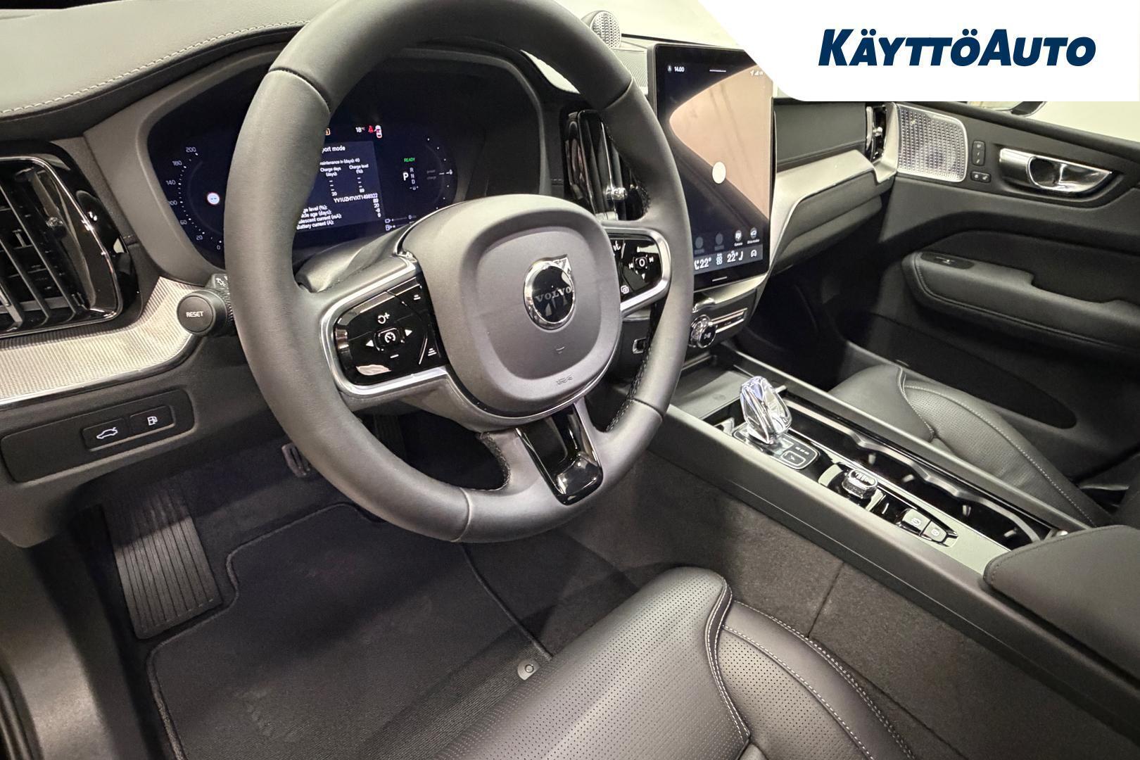 VOLVO XC60 6