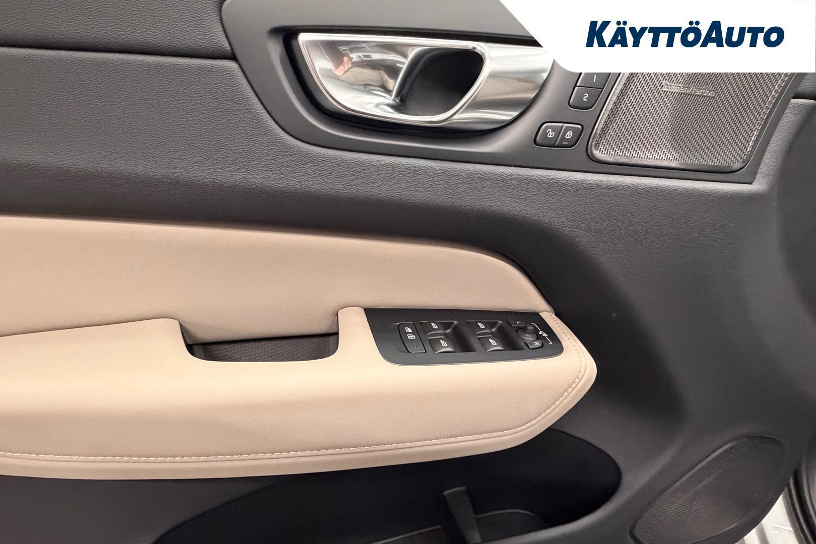 VOLVO XC60 2027