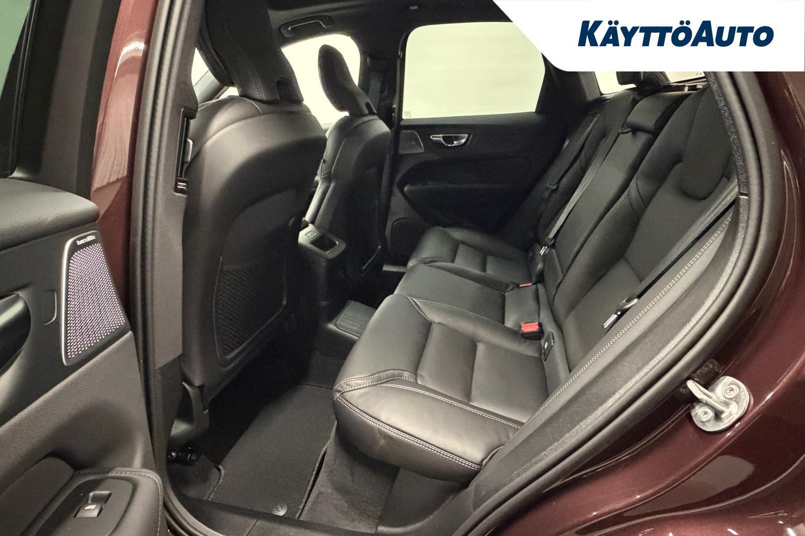VOLVO XC60 10