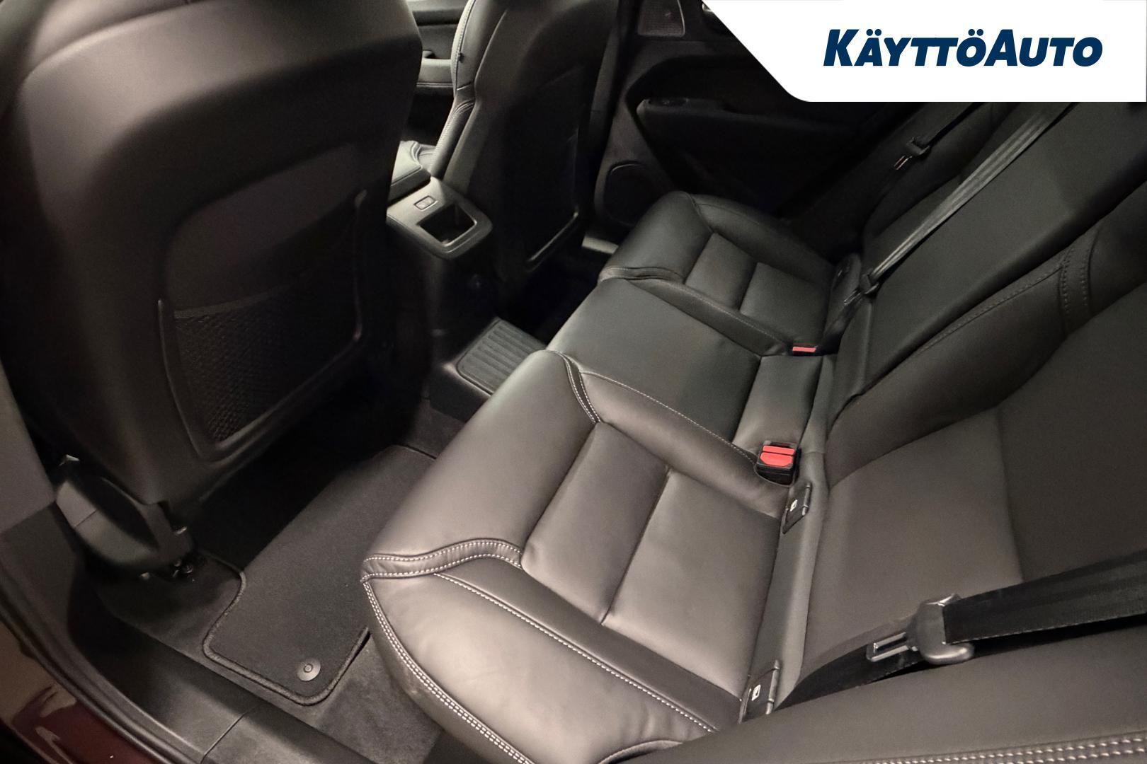VOLVO XC60 11
