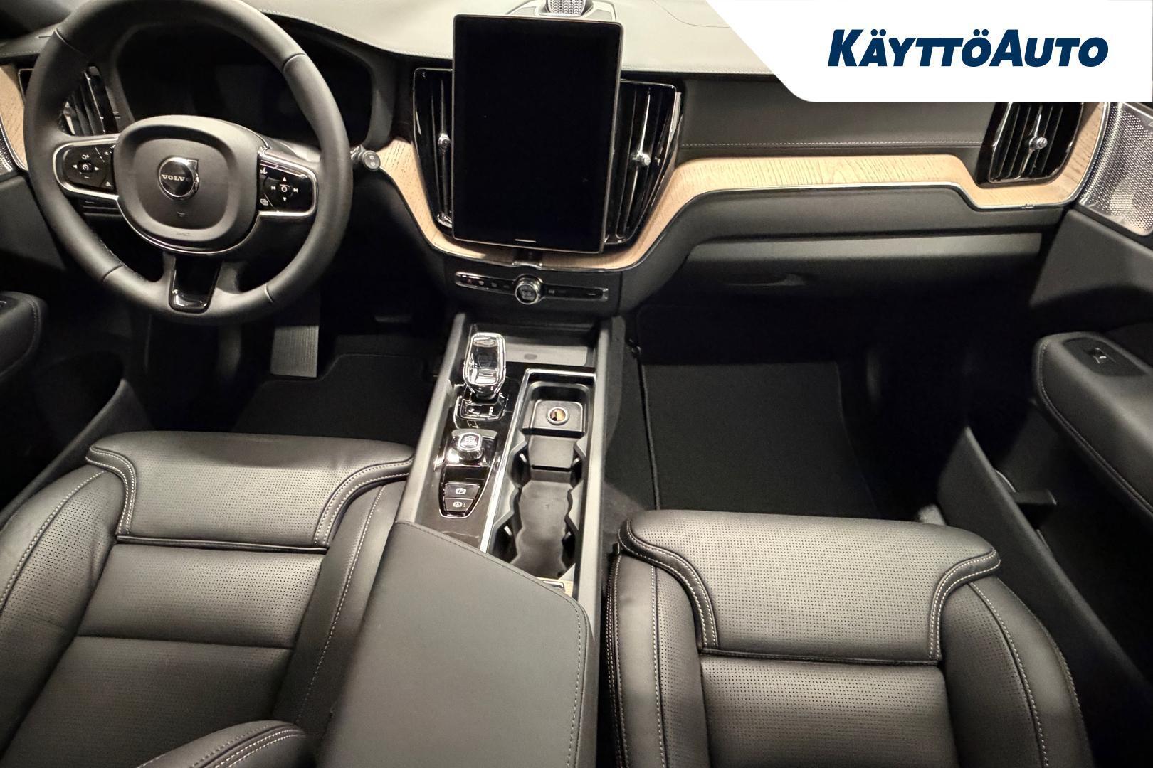 VOLVO XC60 16