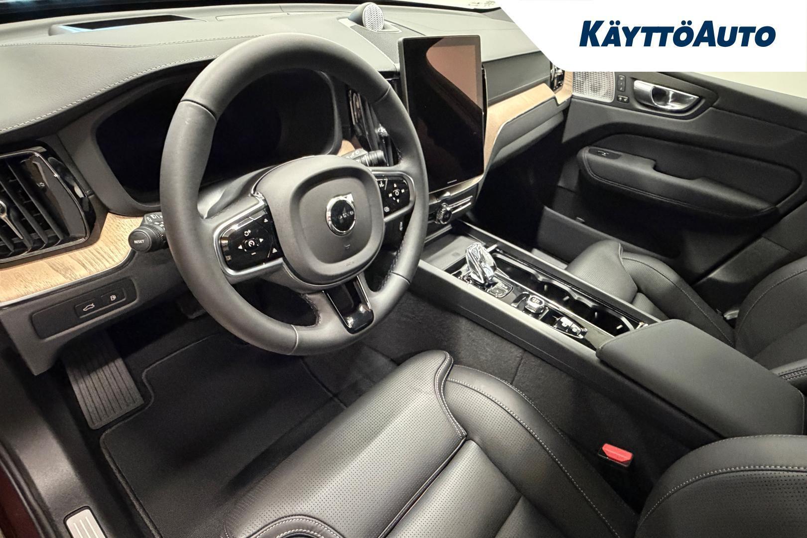 VOLVO XC60 6