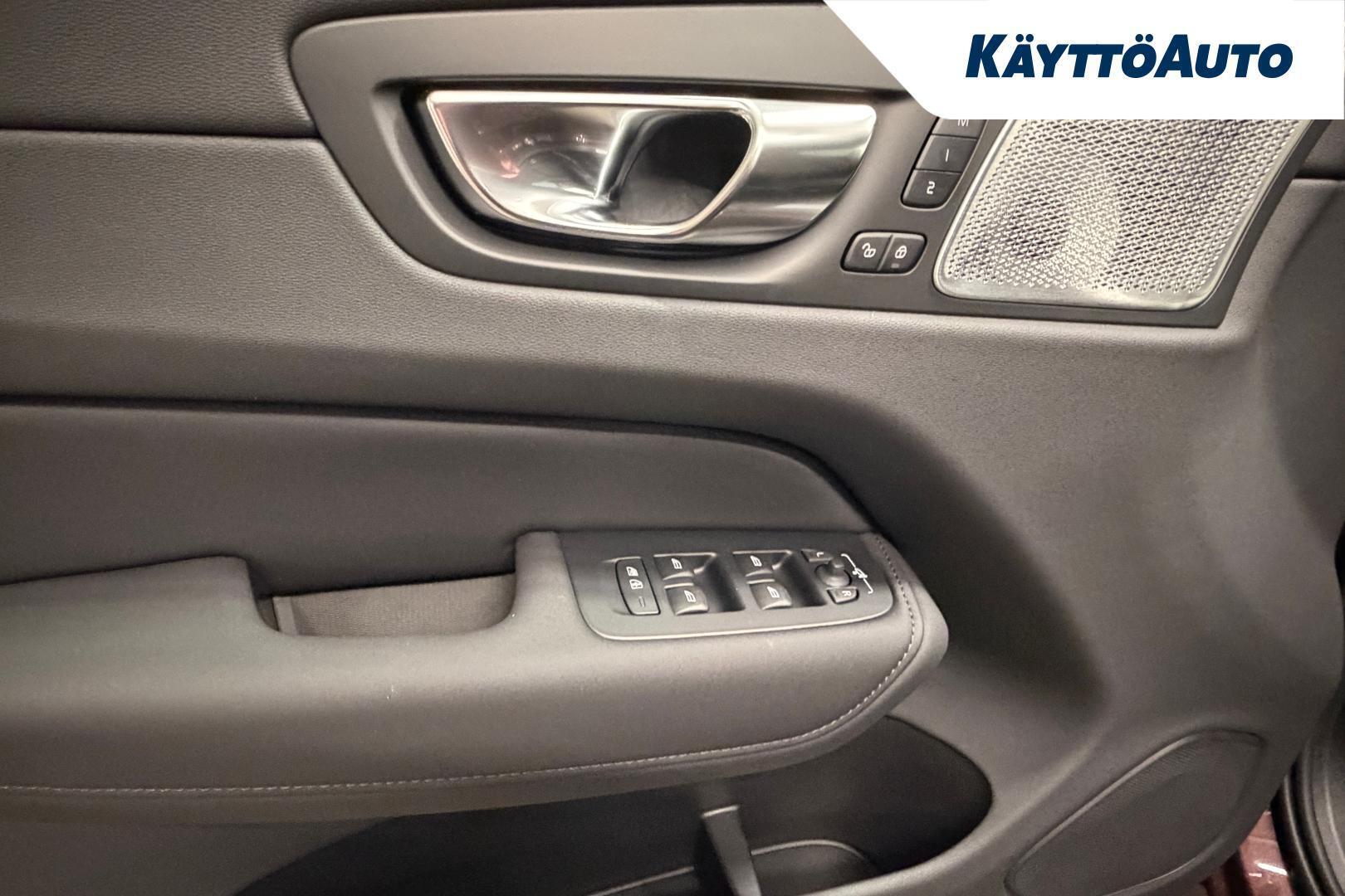 VOLVO XC60 9