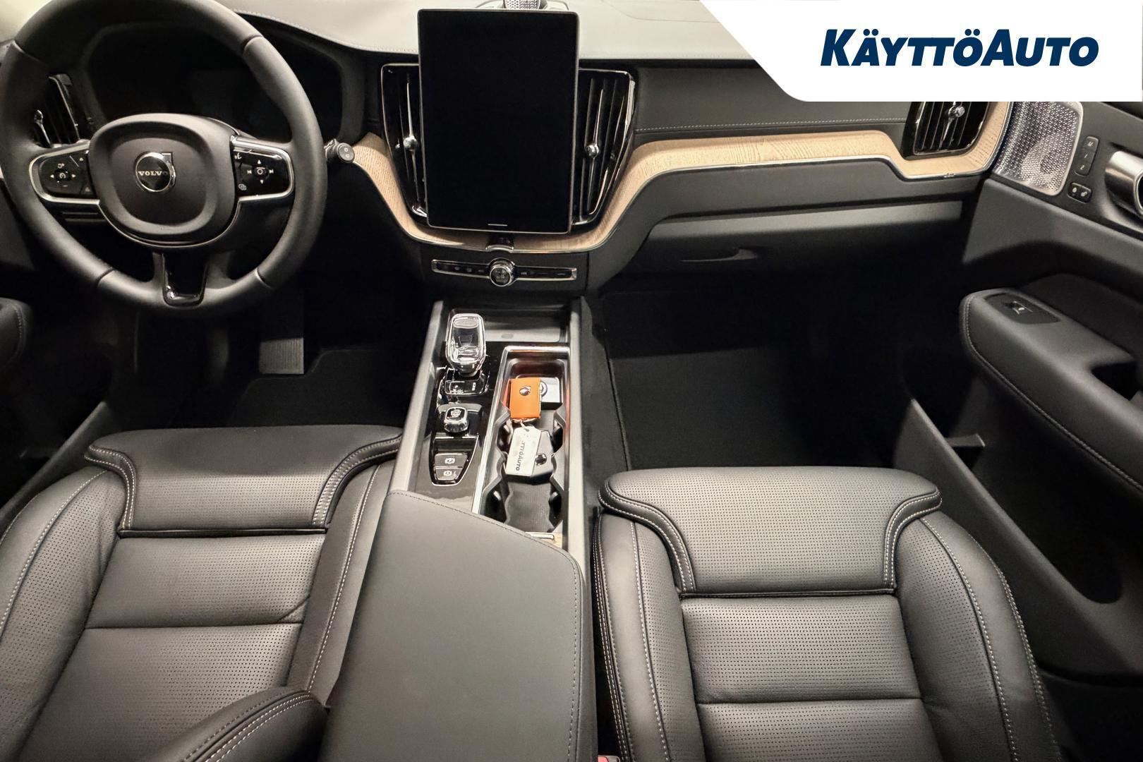 VOLVO XC60 2027