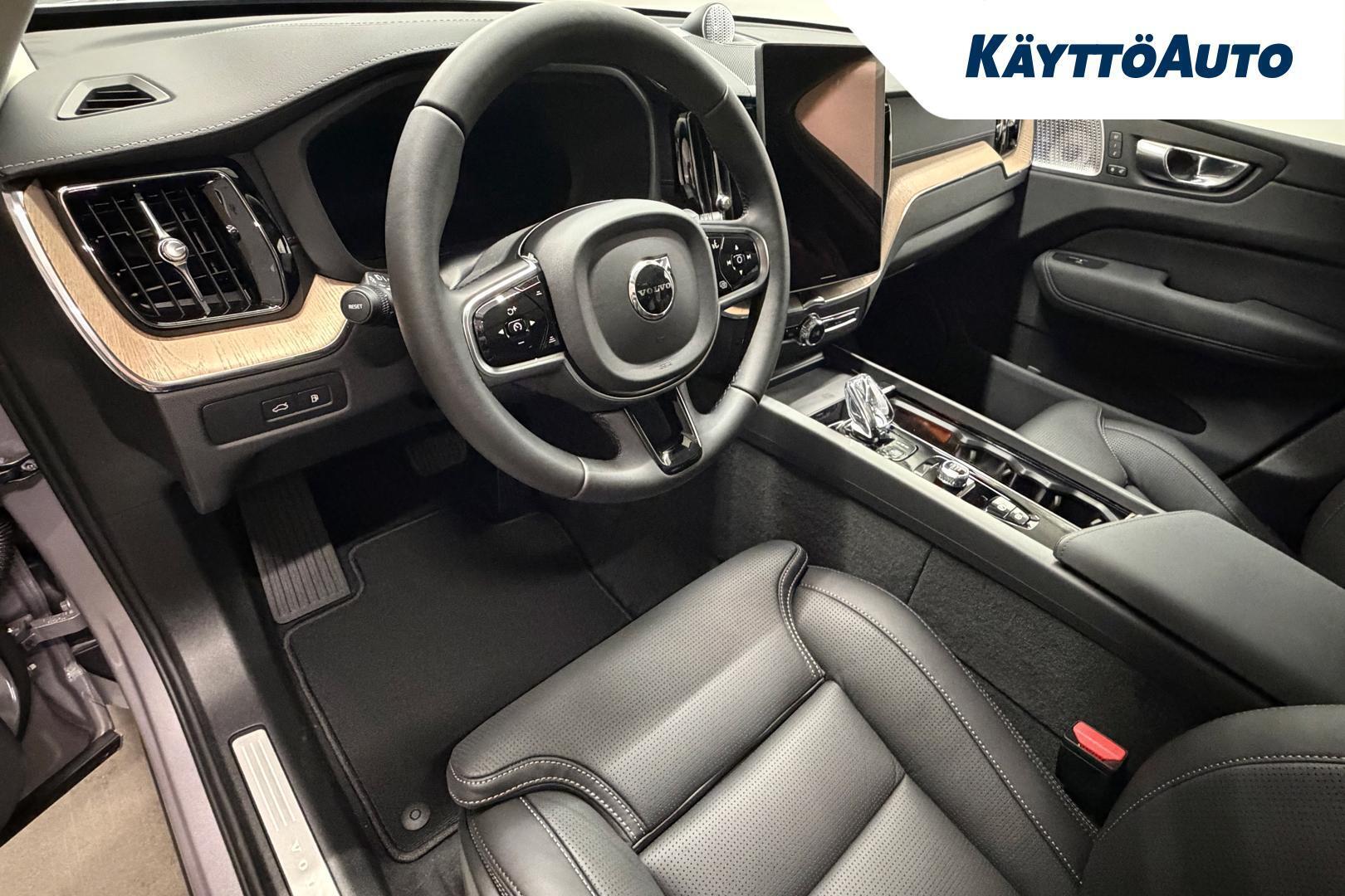 VOLVO XC60 2027