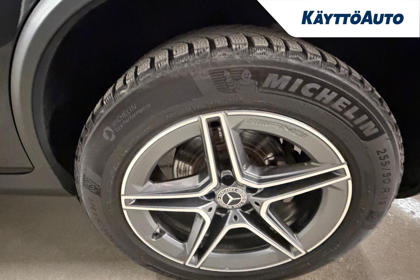 MERCEDES-BENZ GLC 2021