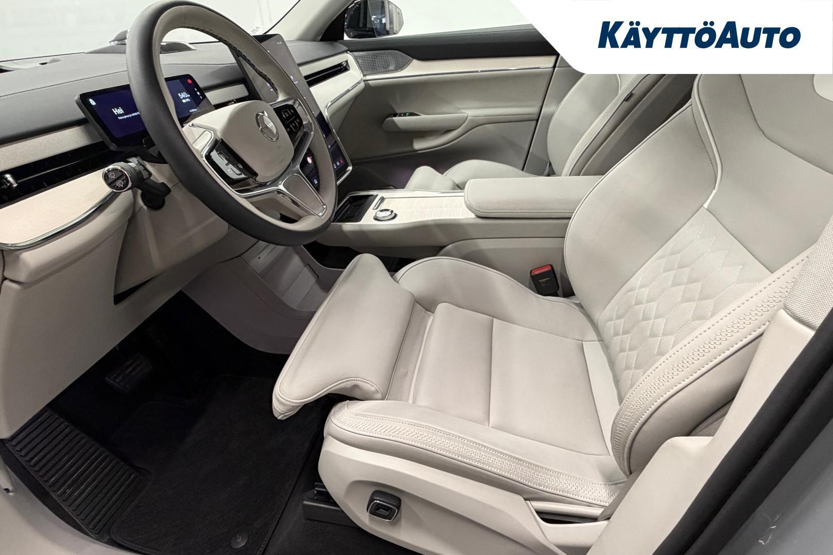 VOLVO EX90 2025