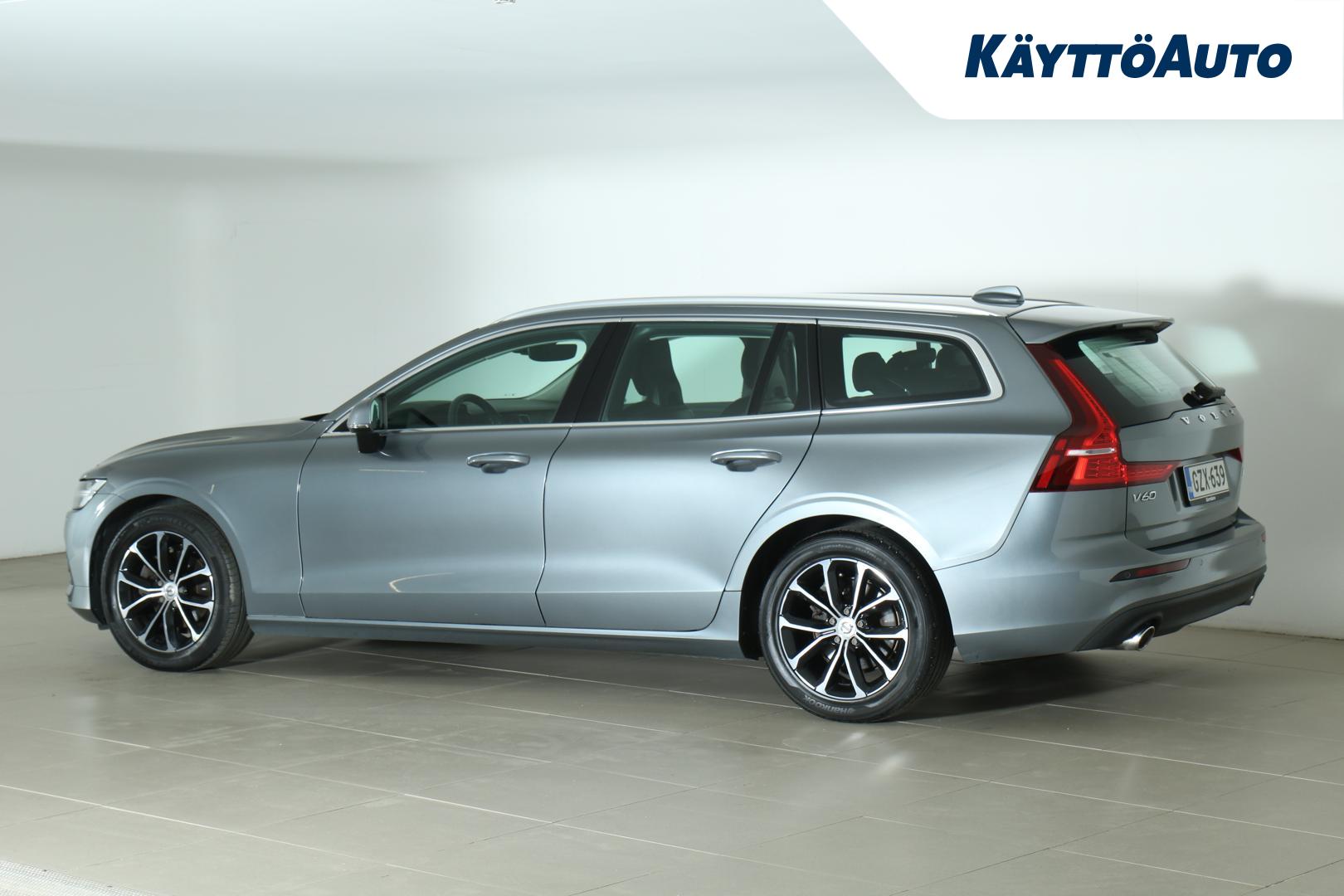 VOLVO V60 2021