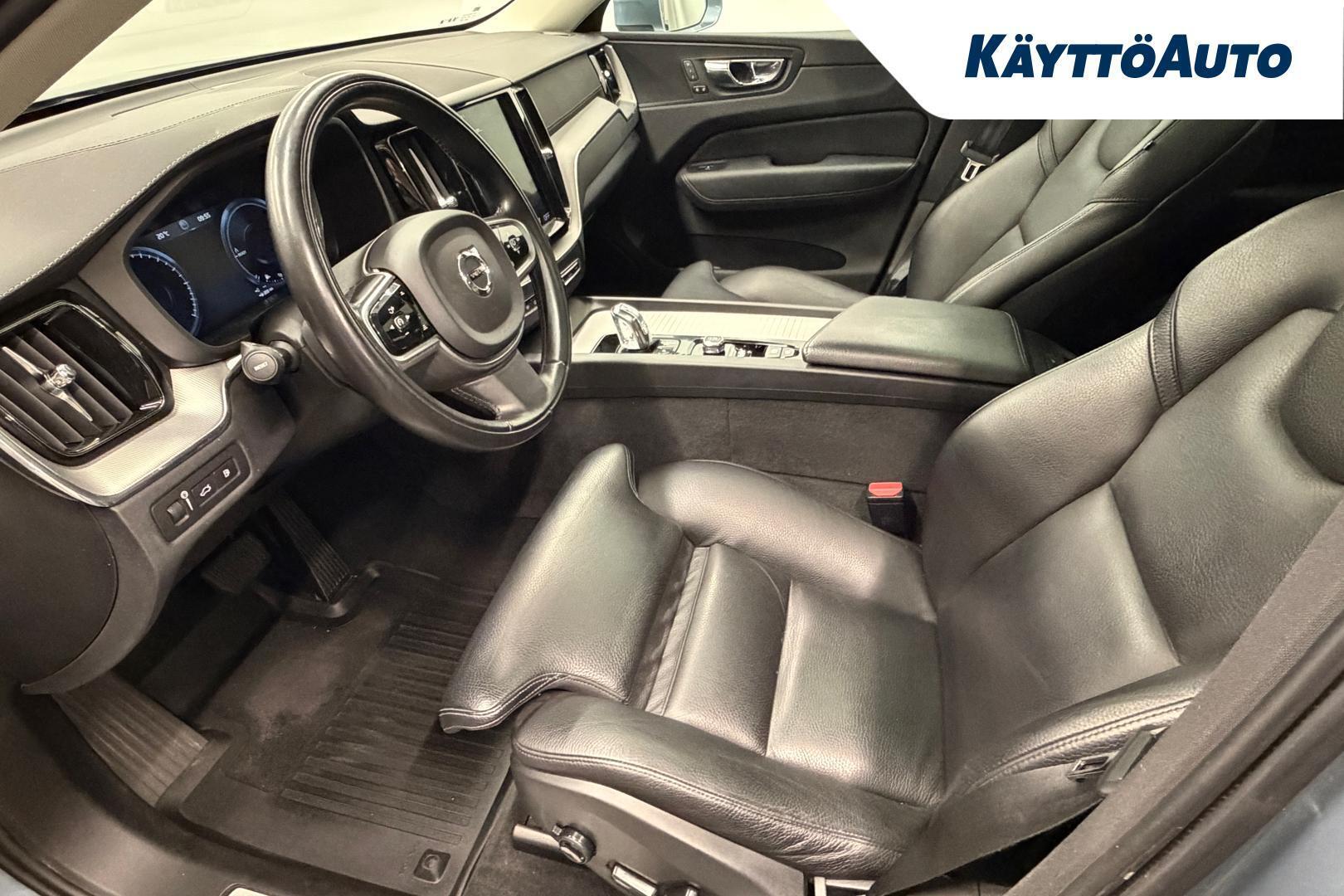 VOLVO XC60 2018