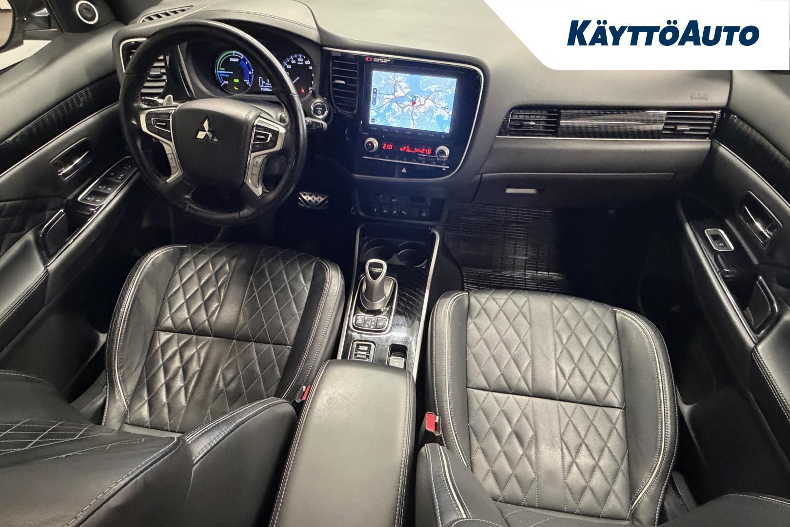 MITSUBISHI Outlander PHEV 2020