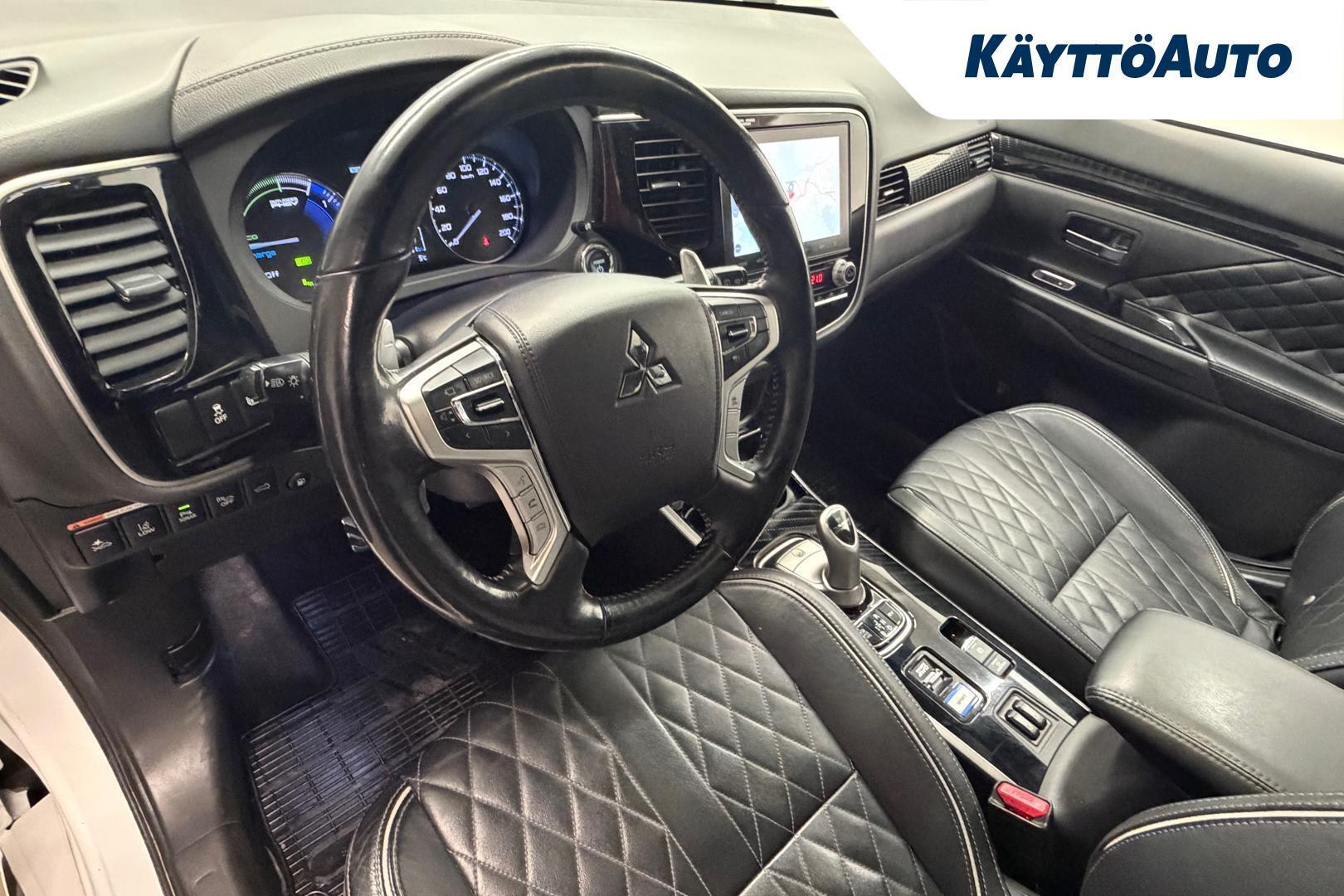 MITSUBISHI Outlander PHEV 2020