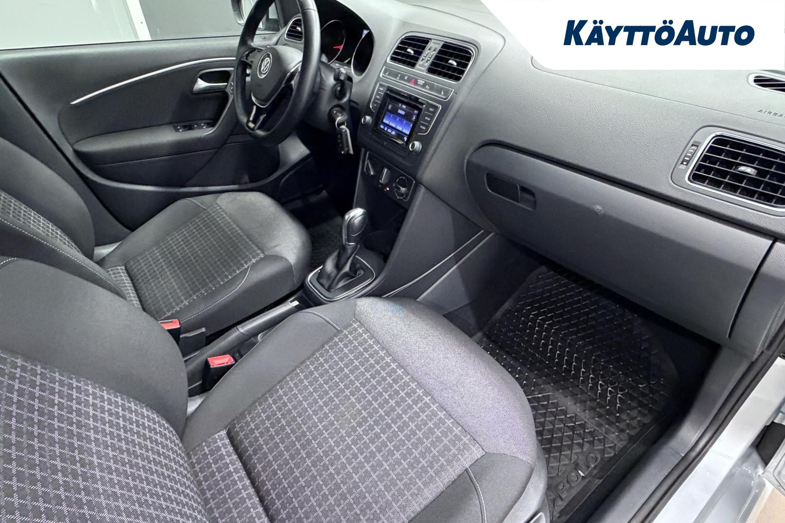 VOLKSWAGEN Polo 2017