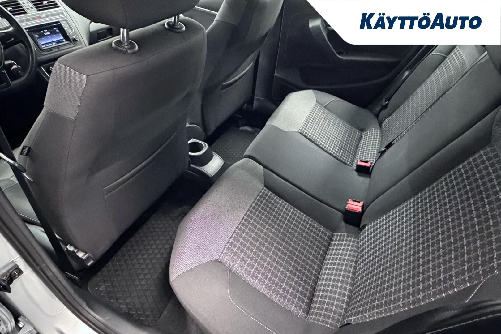 VOLKSWAGEN Polo 2017