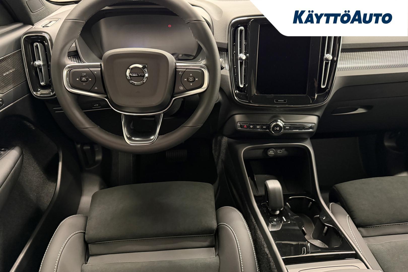 VOLVO EX40 2027