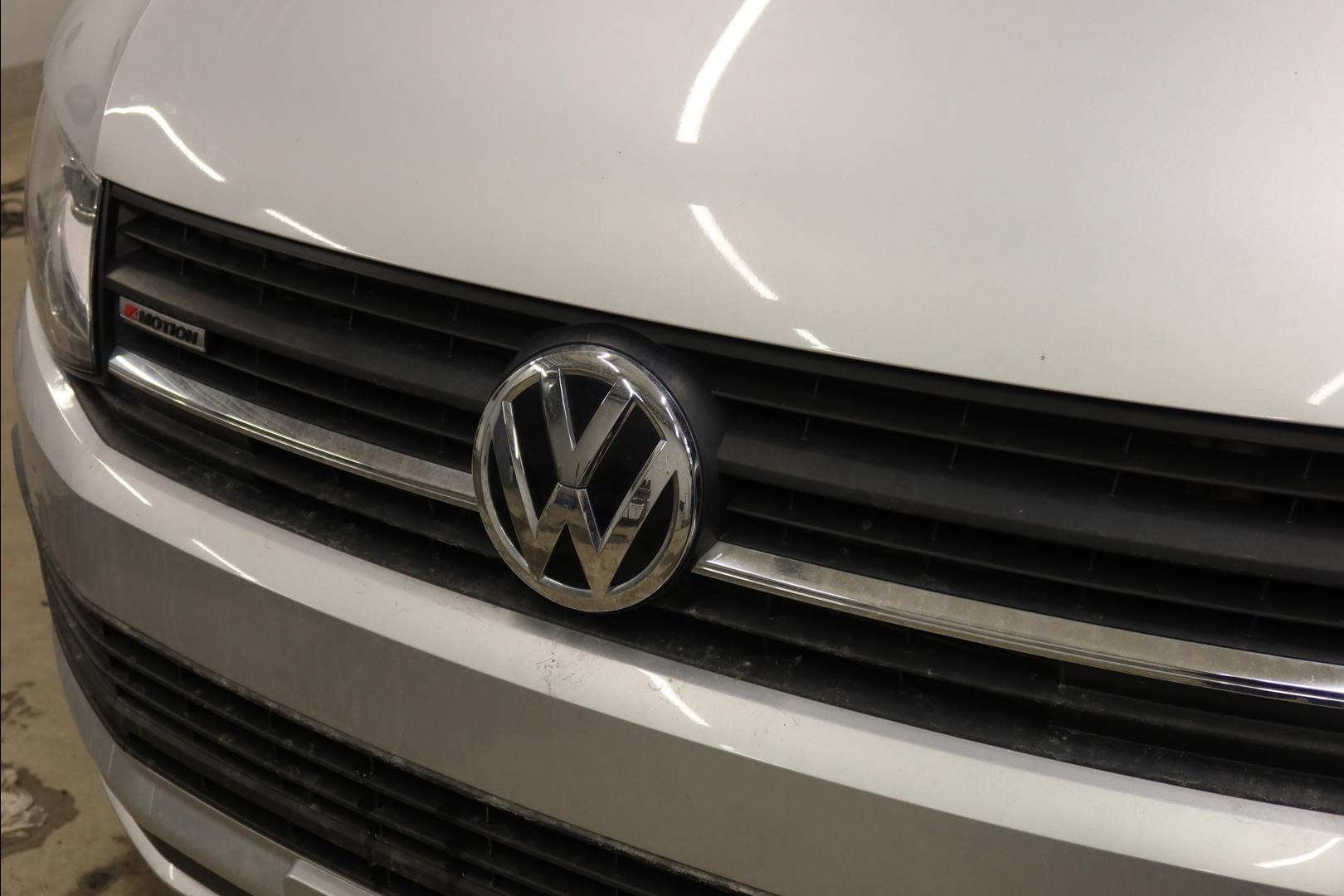 VOLKSWAGEN Transporter 2017