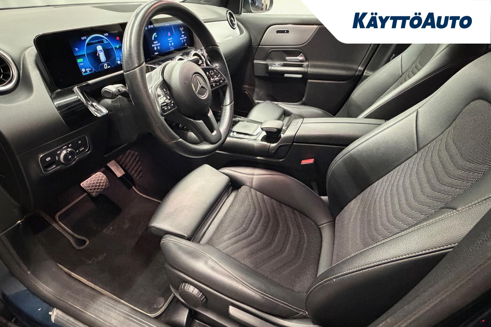 MERCEDES-BENZ GLA 2021