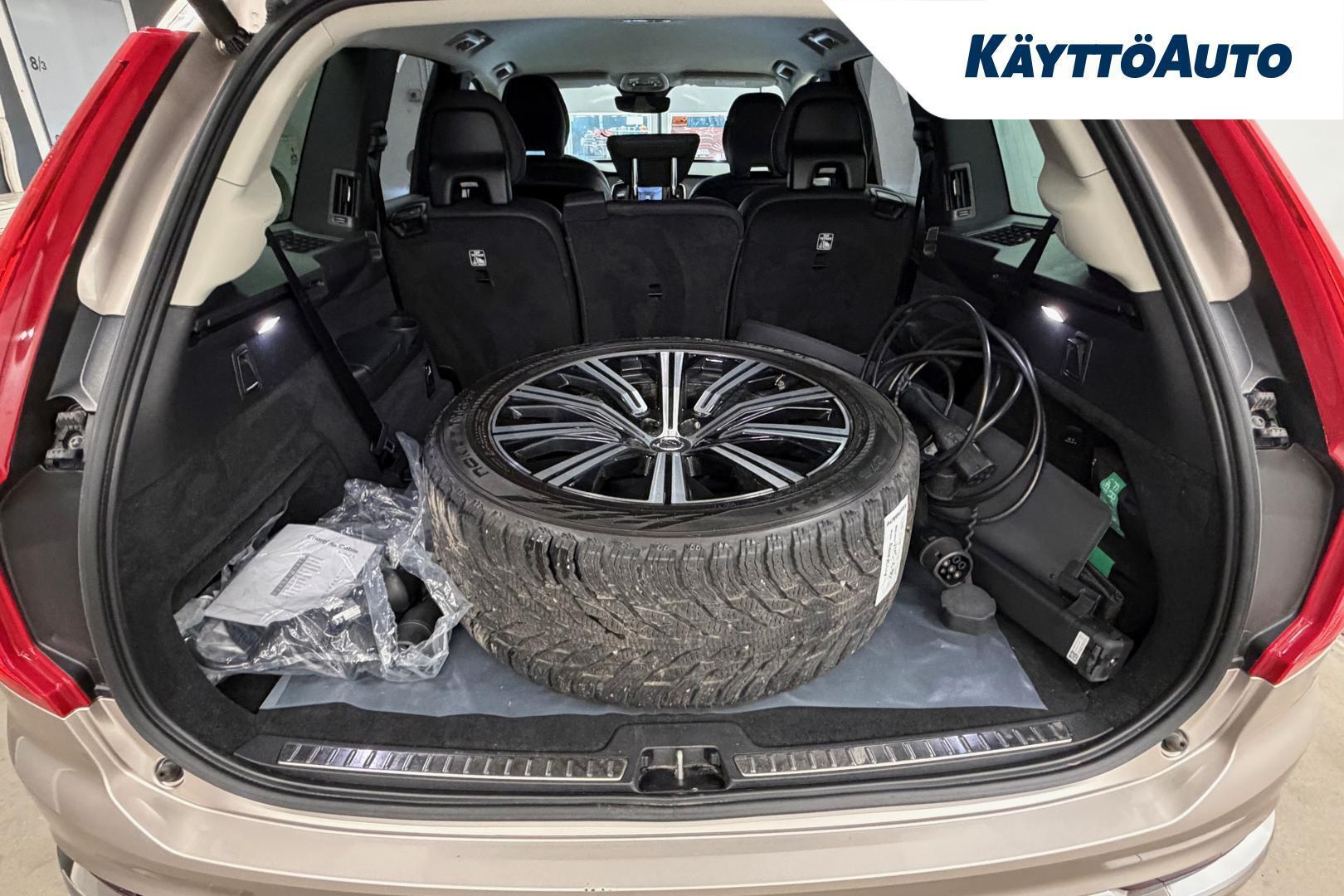 VOLVO XC90 2023