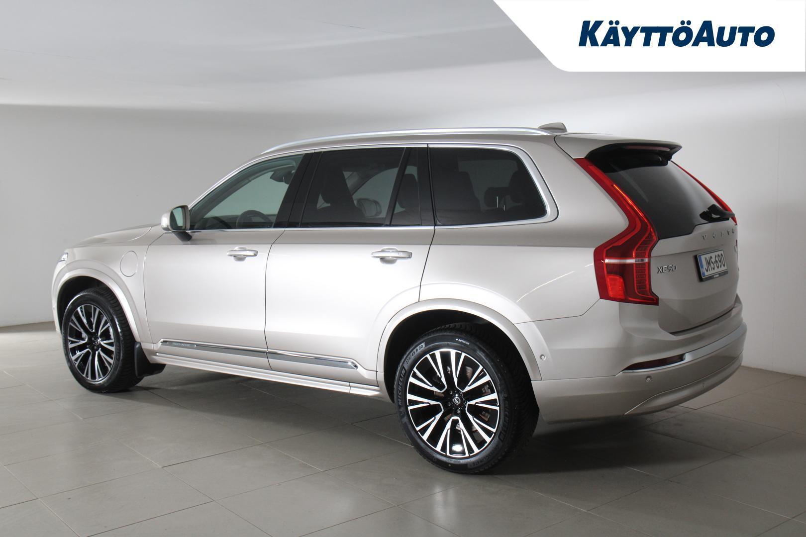 VOLVO XC90 2023