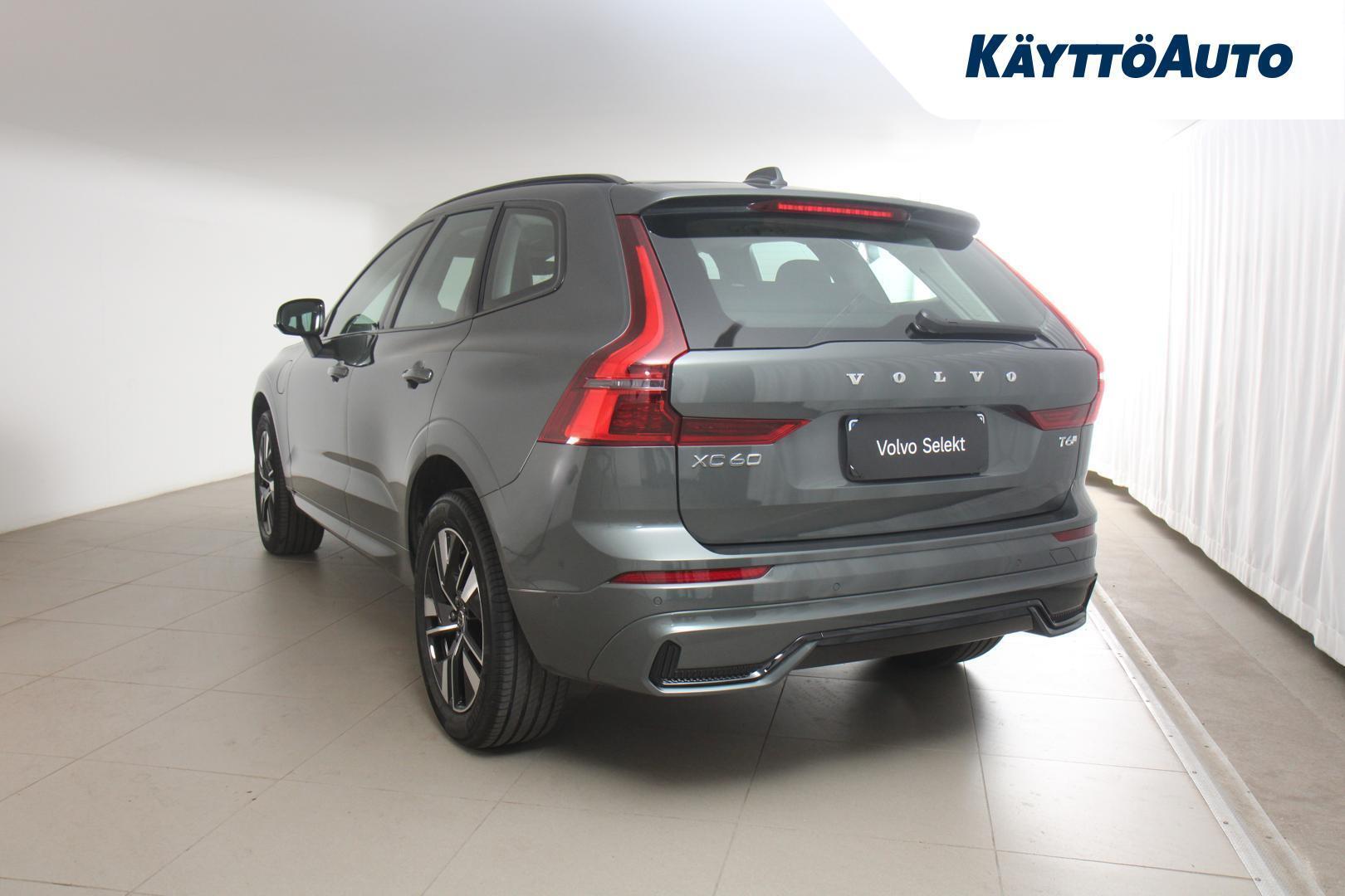 VOLVO XC60 2026