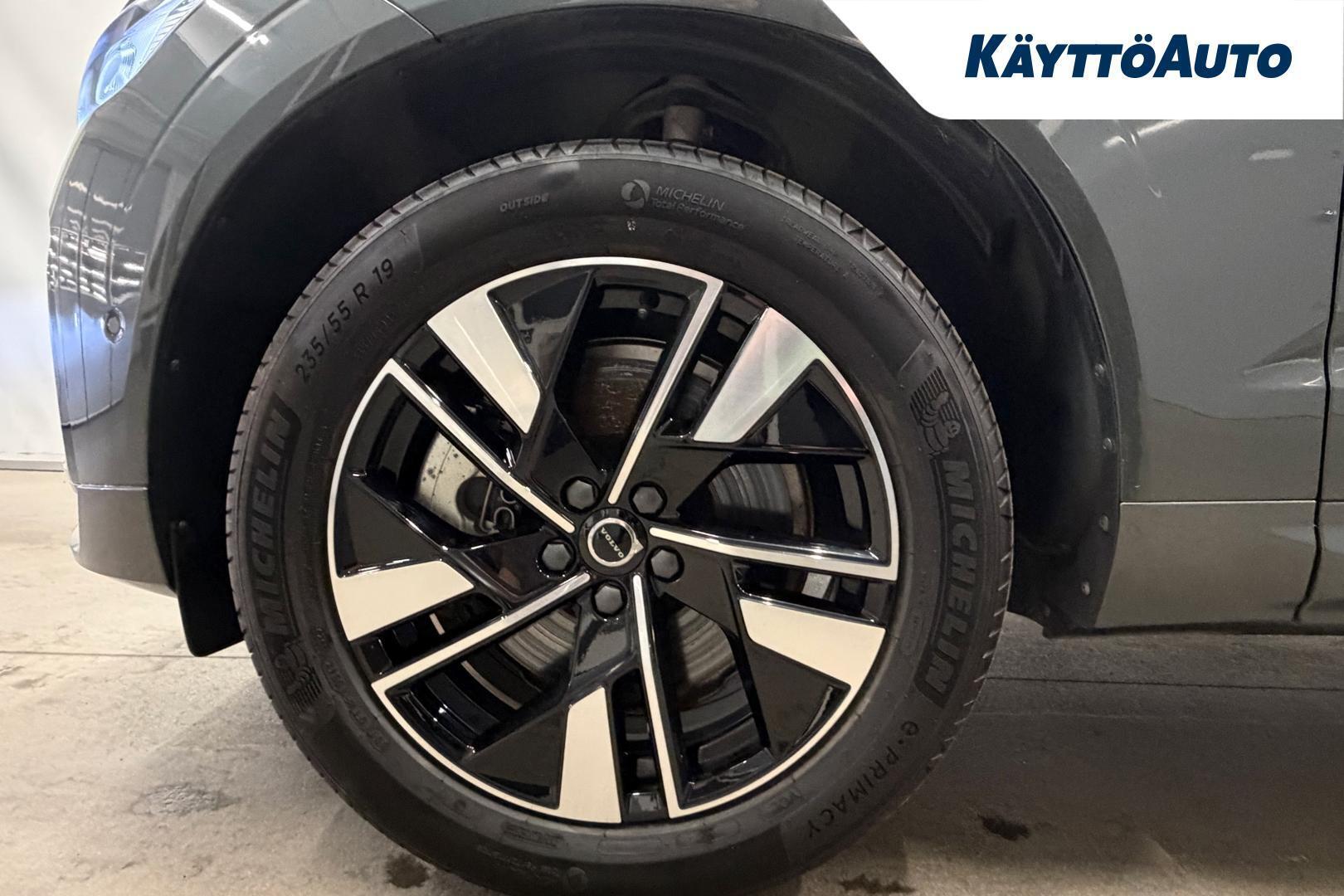 VOLVO XC60 2026