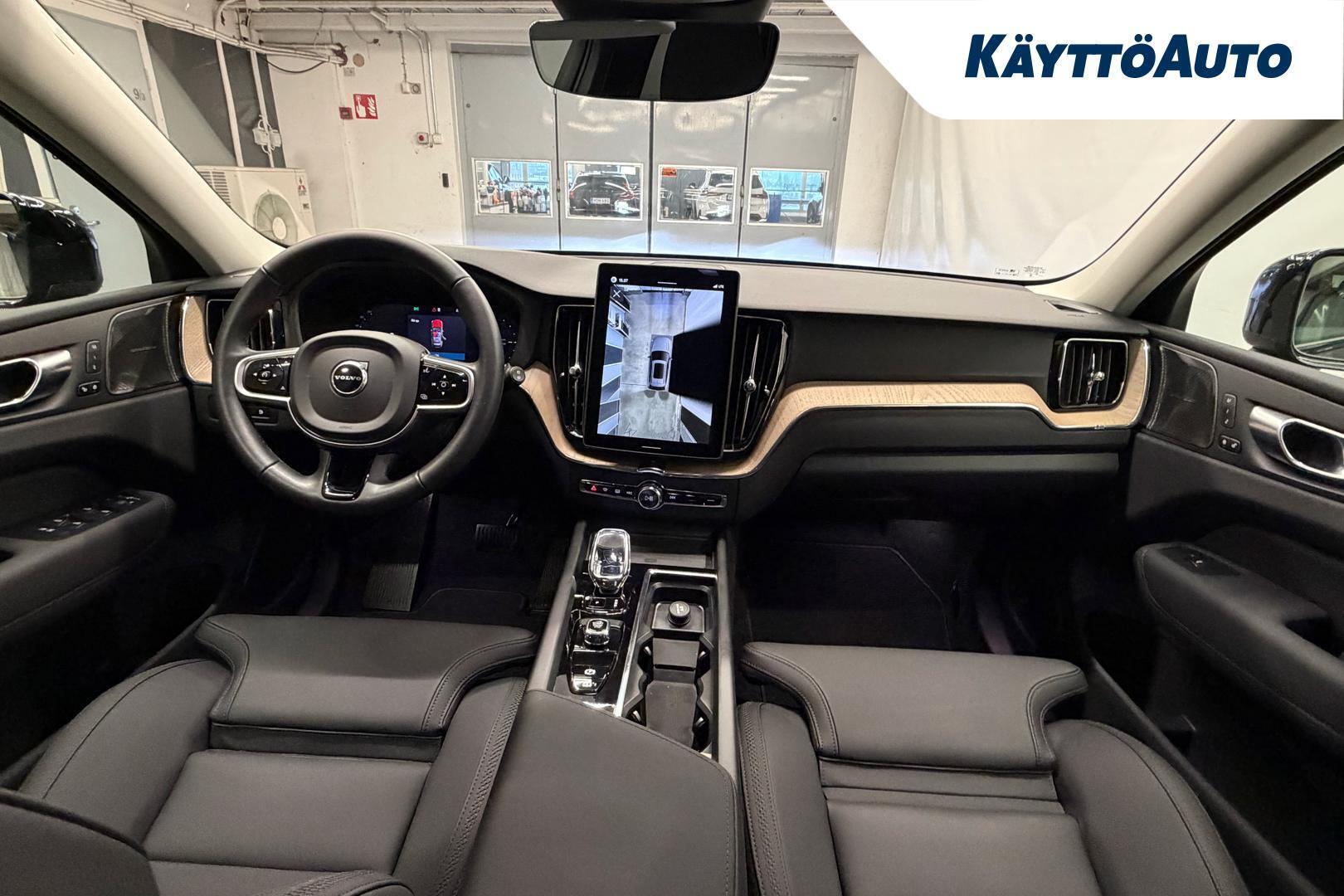 VOLVO XC60 2026