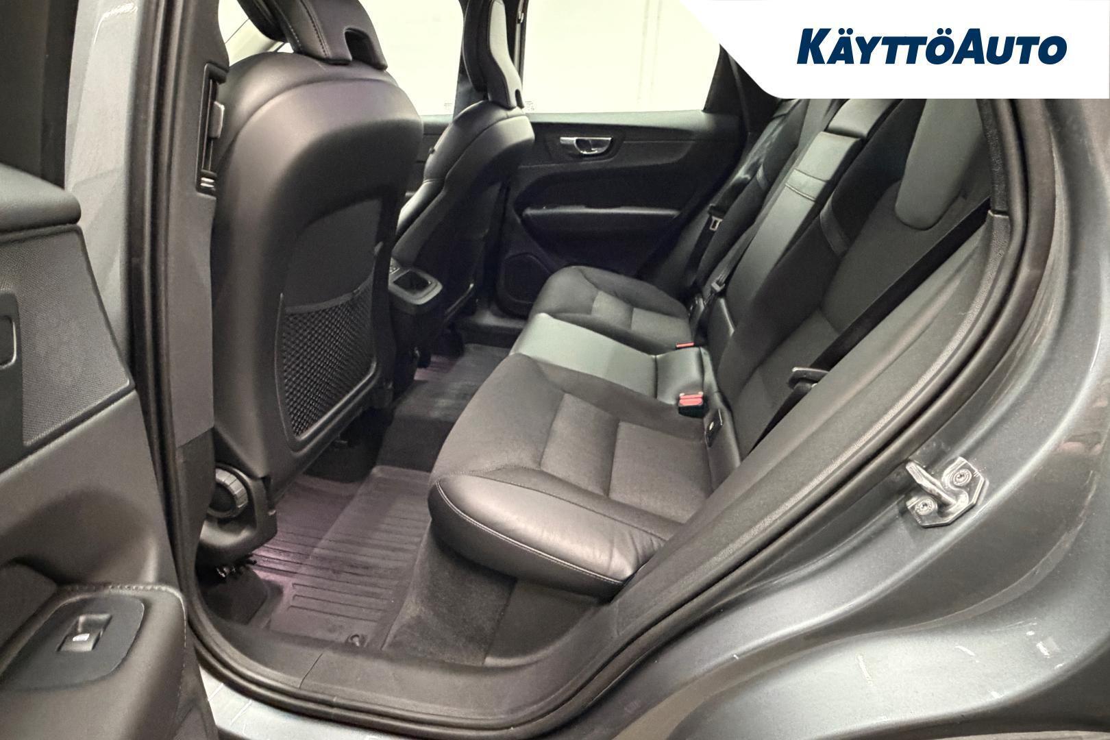 VOLVO XC60 11