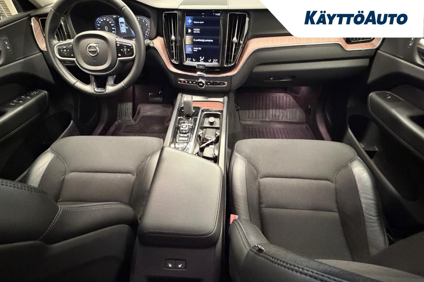 VOLVO XC60 18