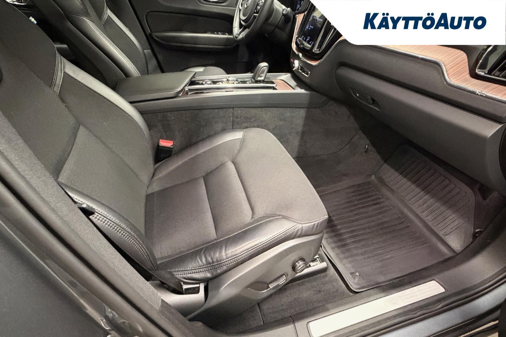 VOLVO XC60 20