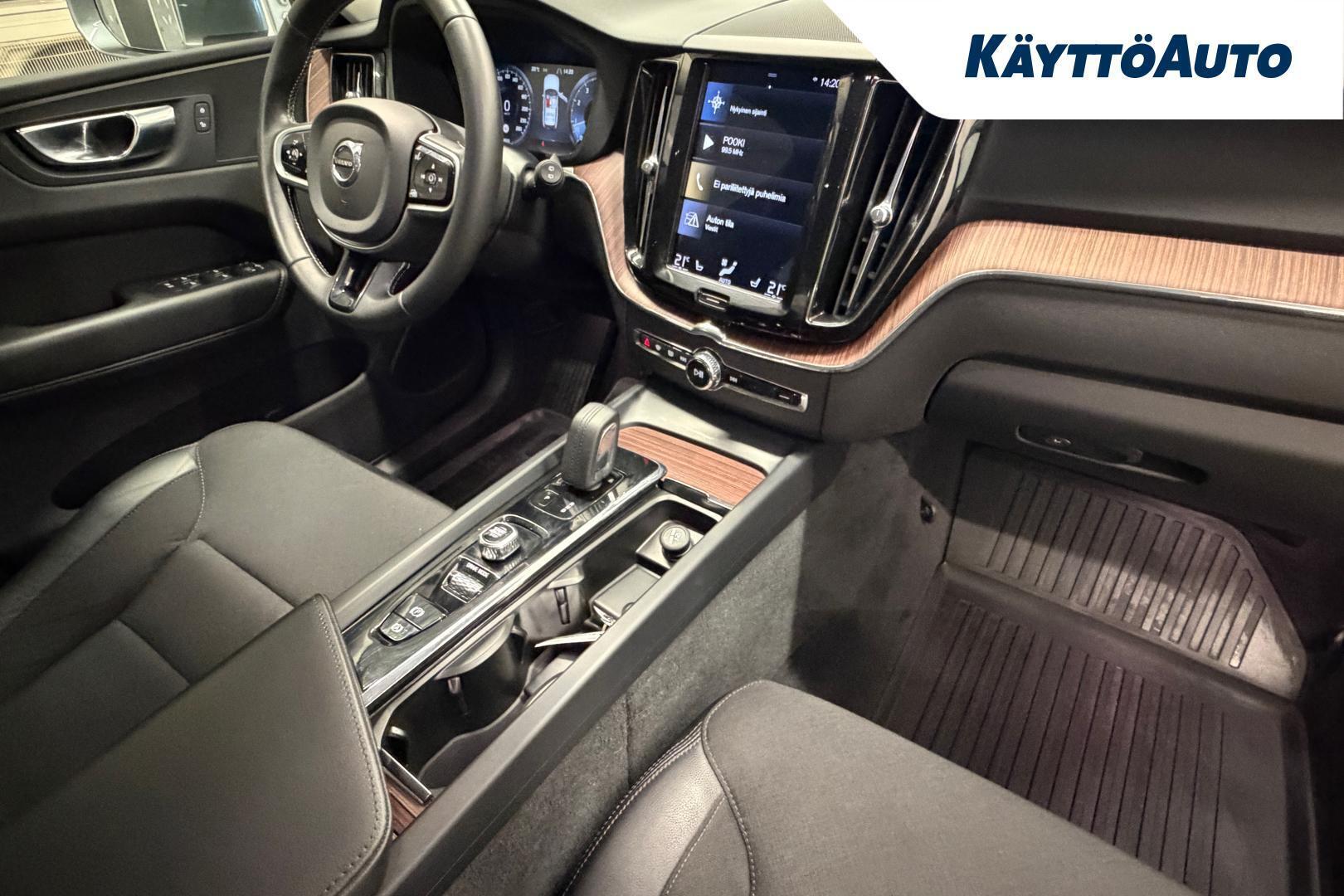 VOLVO XC60 21