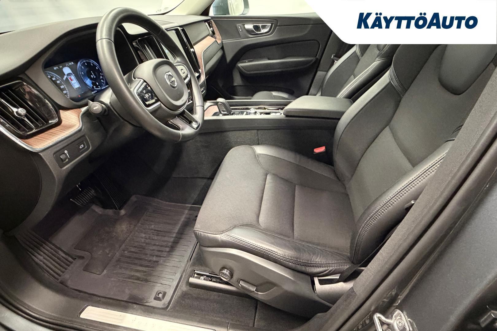 VOLVO XC60 6
