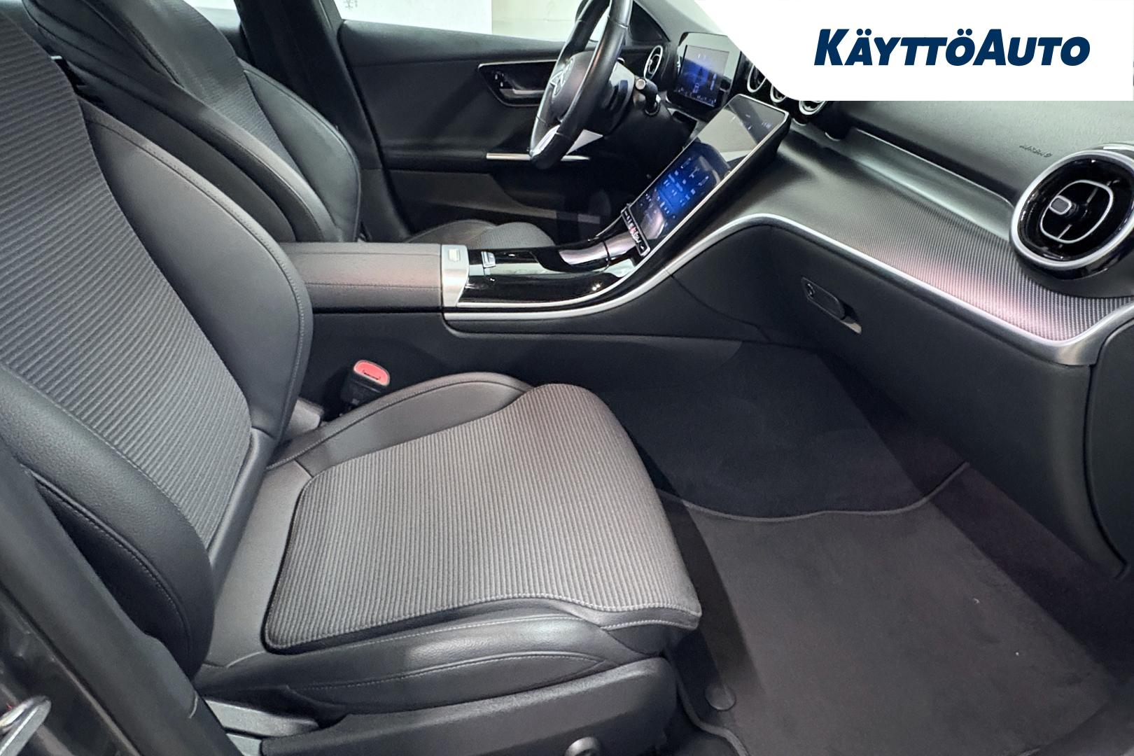 MERCEDES-BENZ C 2022