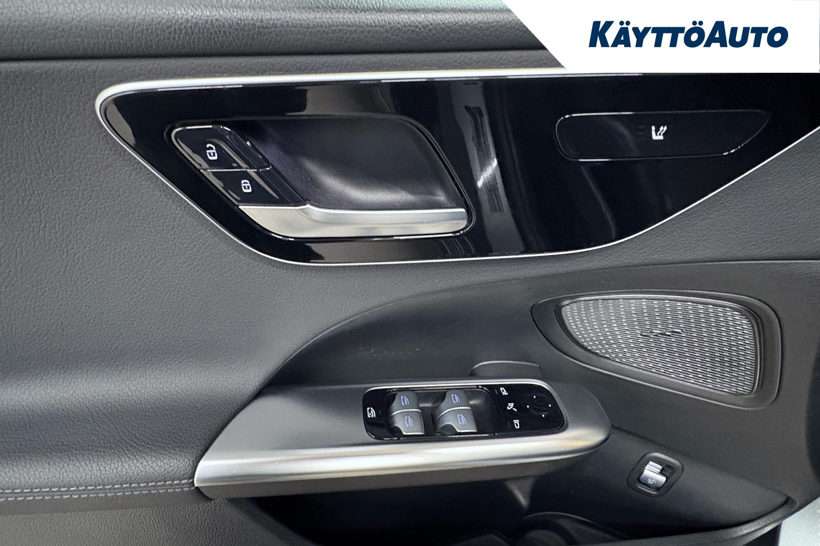 MERCEDES-BENZ C 2022