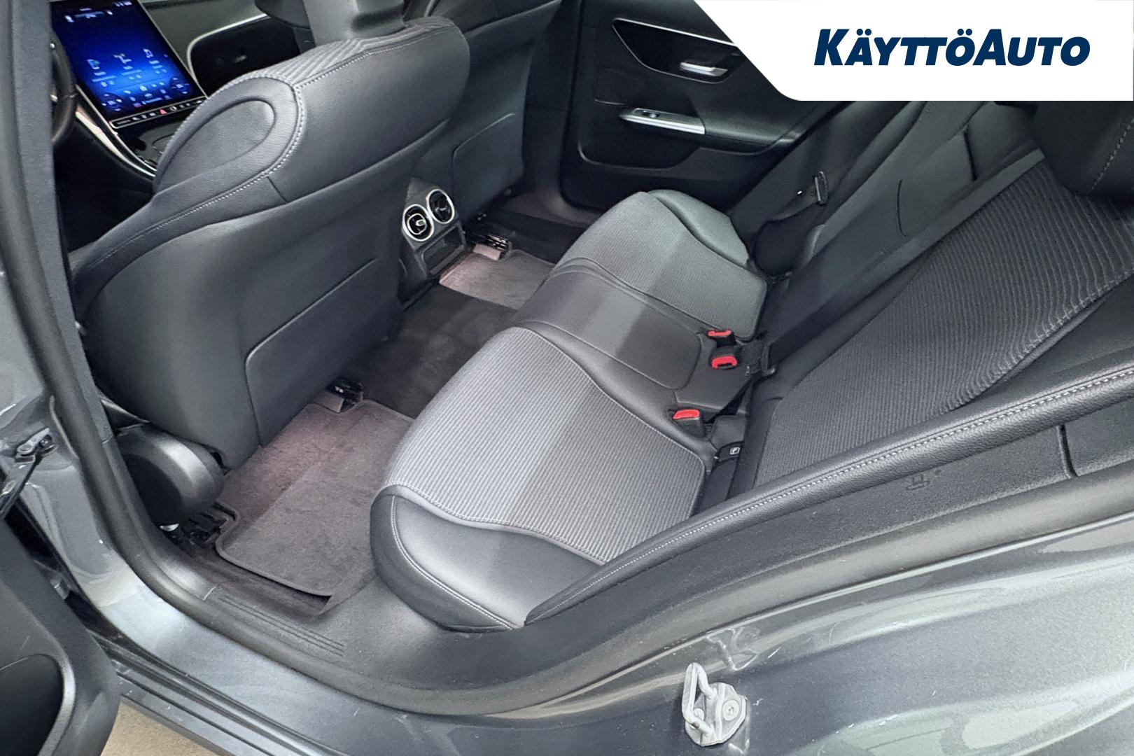 MERCEDES-BENZ C 2022