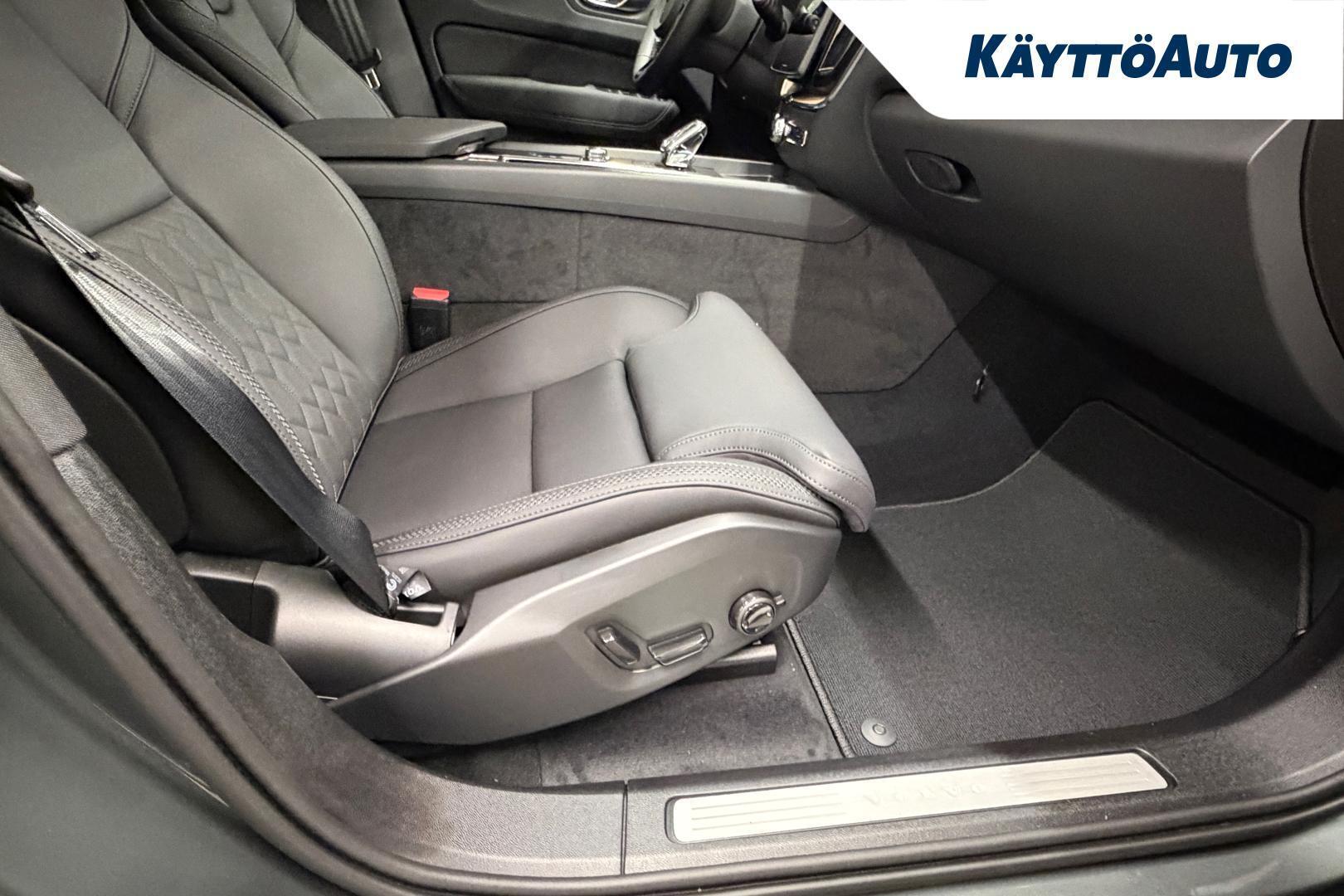 VOLVO XC60 2027