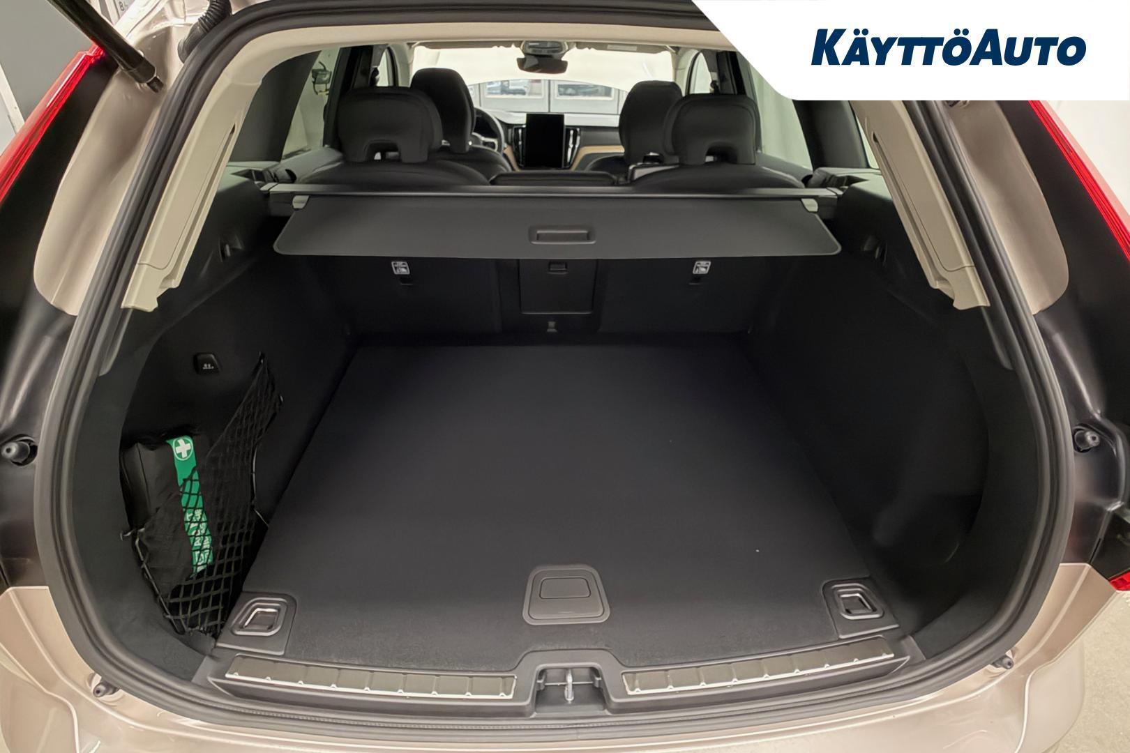 VOLVO XC60 2027