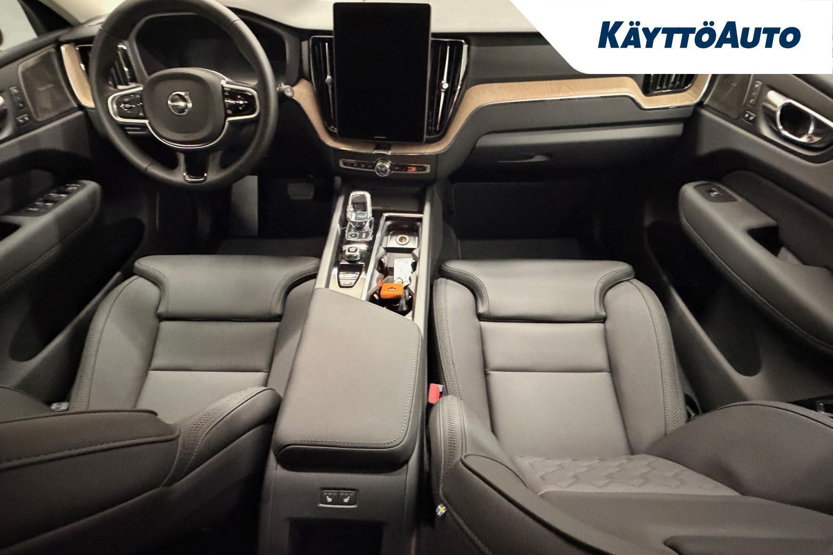 VOLVO XC60 2027