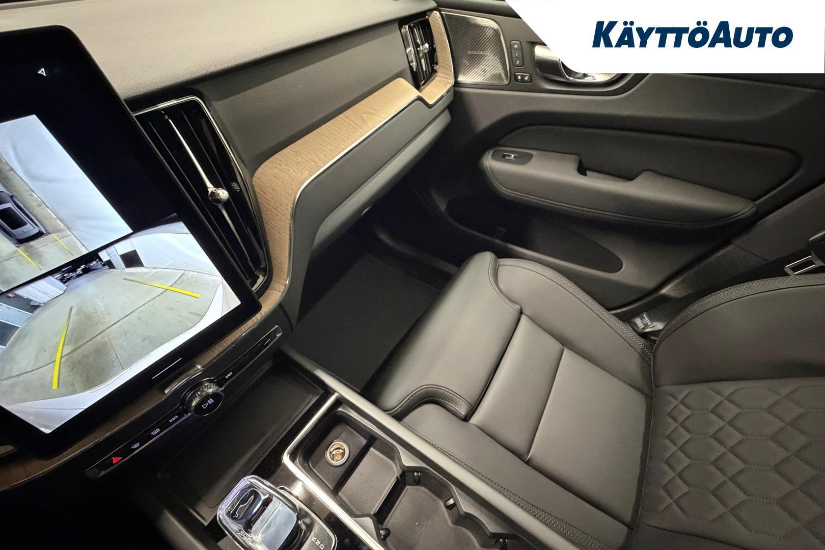 VOLVO XC60 2027