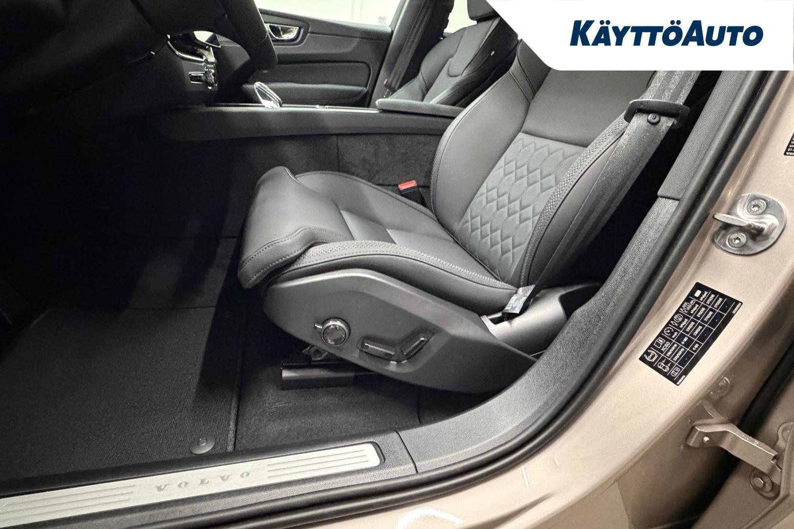 VOLVO XC60 2027