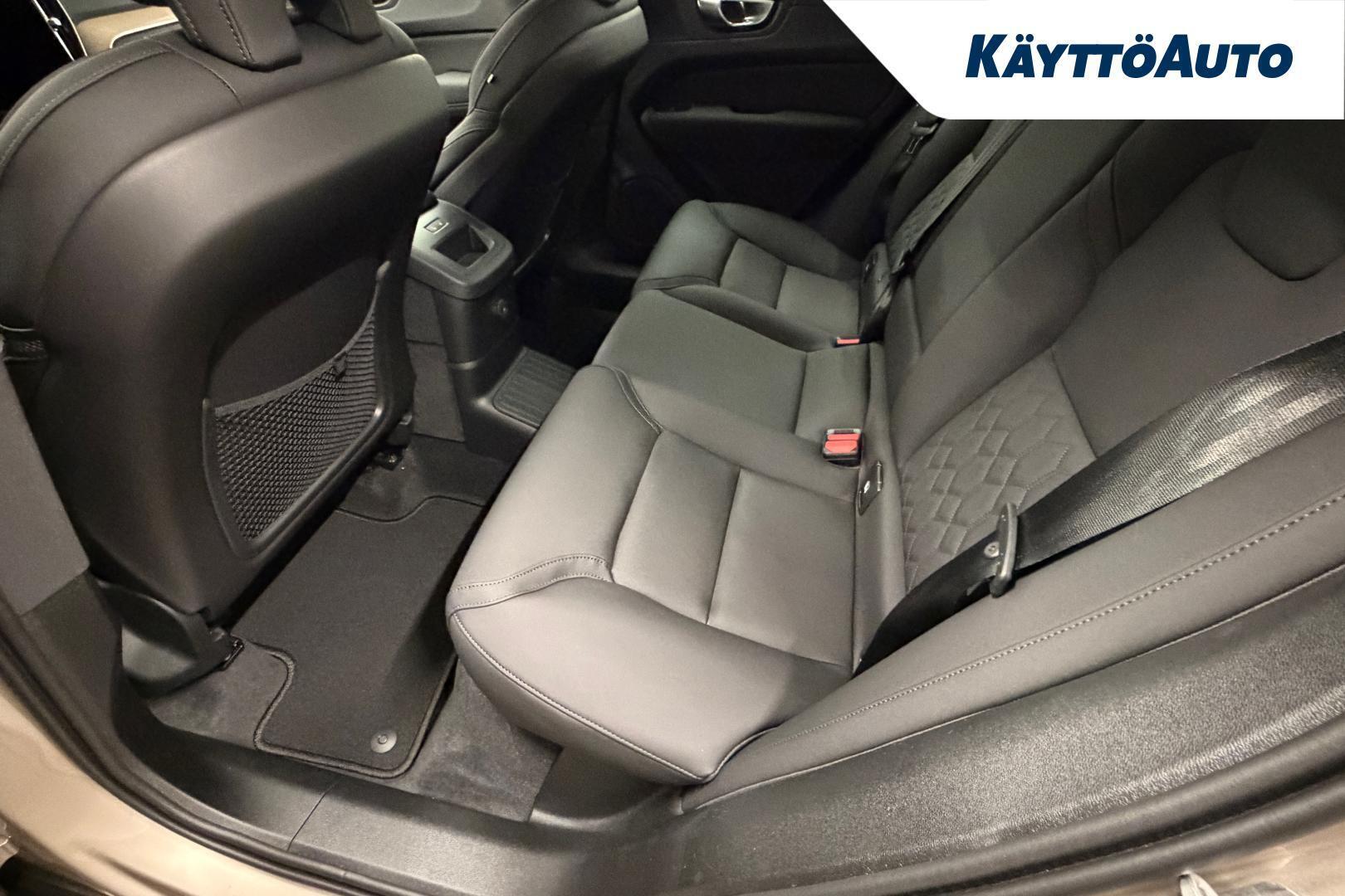 VOLVO XC60 2027