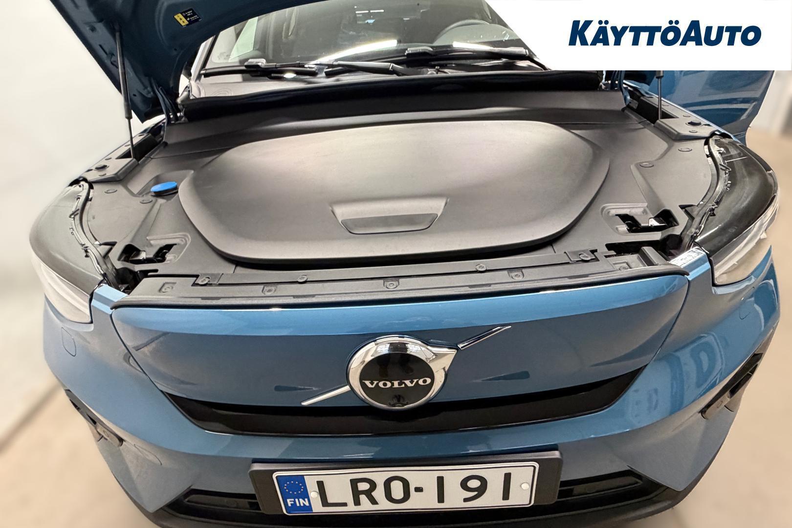VOLVO C40 2023