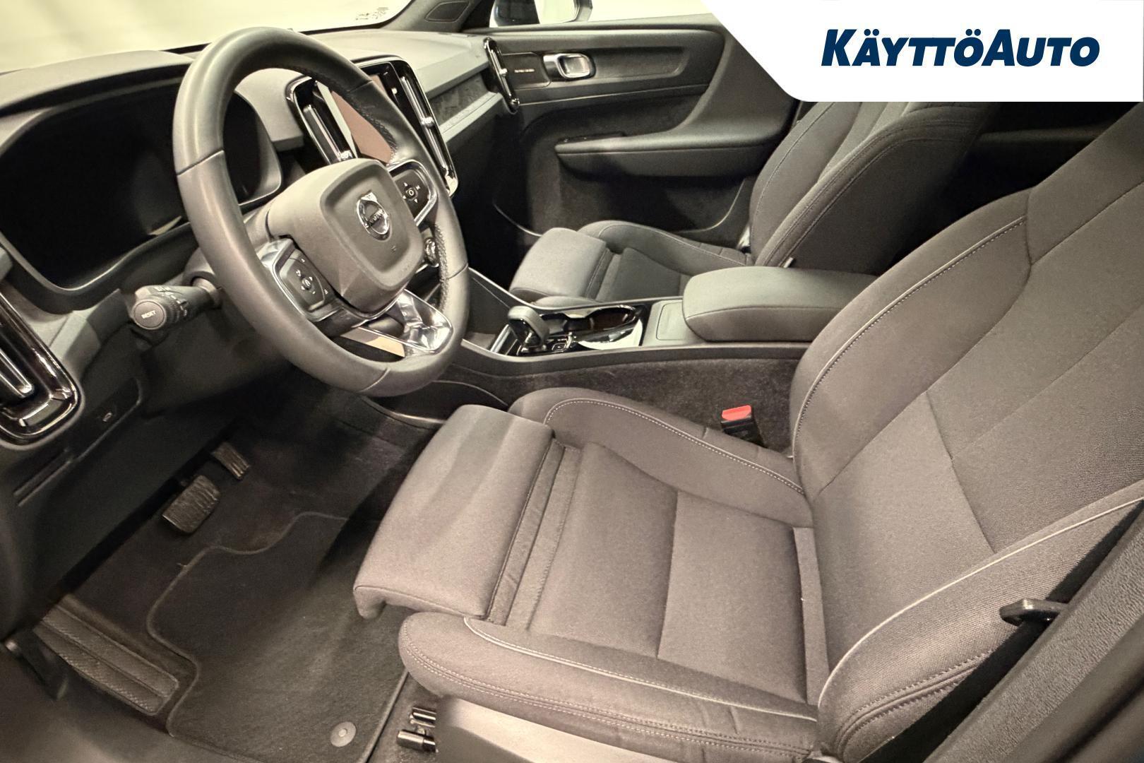 VOLVO C40 2023