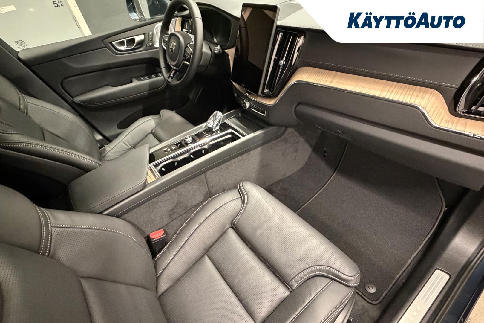 VOLVO XC60 2027