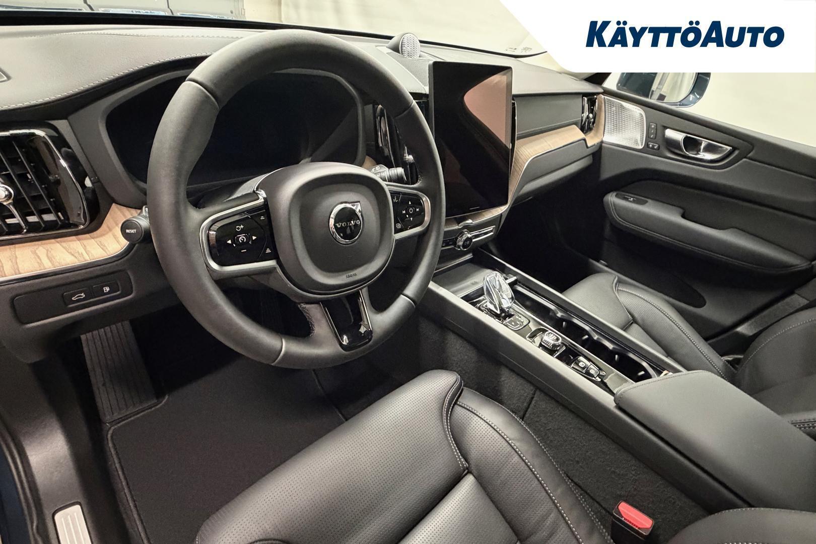 VOLVO XC60 2027