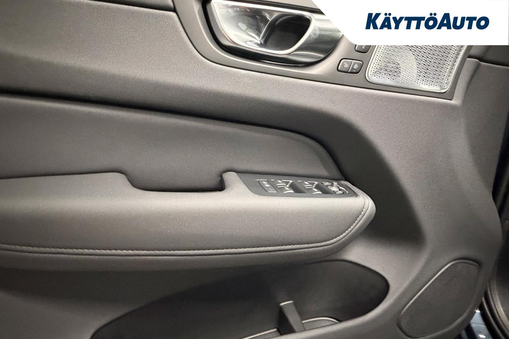 VOLVO XC60 2027