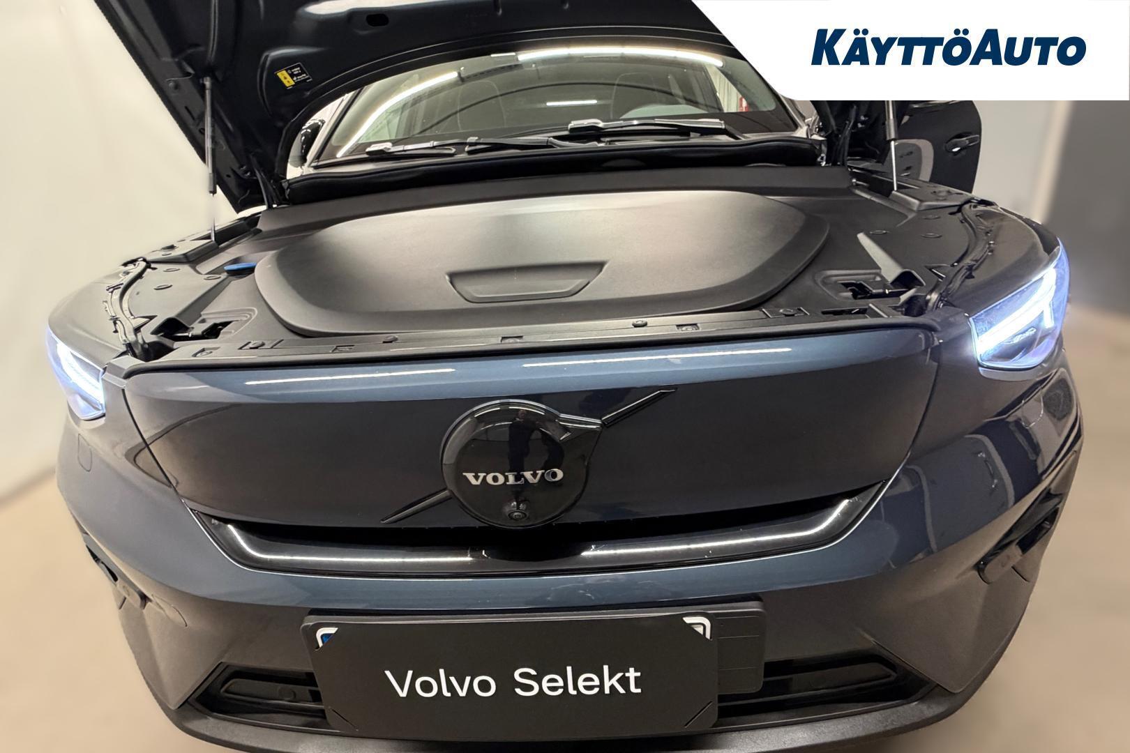 VOLVO EX40 2026
